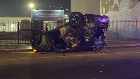 3 car crash in Hollywood